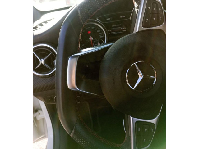 Volant Mercedes-Benz A W176 2017   