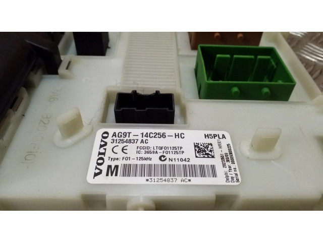   Pojistková skříňka AG9T14C256HC, 31254837AC   Volvo XC60 2009
