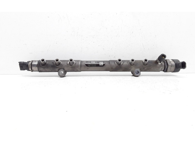 Vstřikovací lišta 30777554, 30777576   Volvo S80    D5244T4 