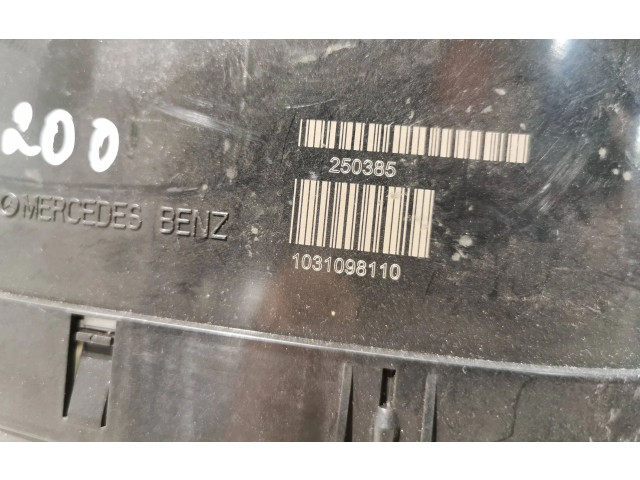 Přístrojová deska  Mercedes-Benz B W245 2007 1031098110, 250385  