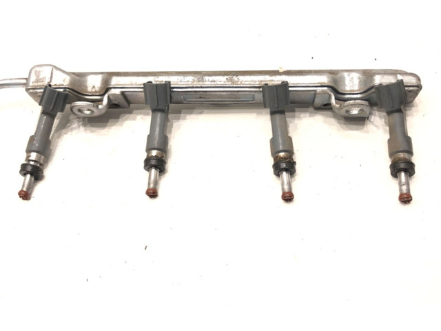 Vstřikovací lišta    Toyota Corolla E210 E21     