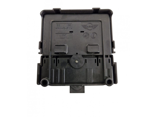 Блок предохранителей 913672503, 10688710   Mini Cooper Countryman R60    