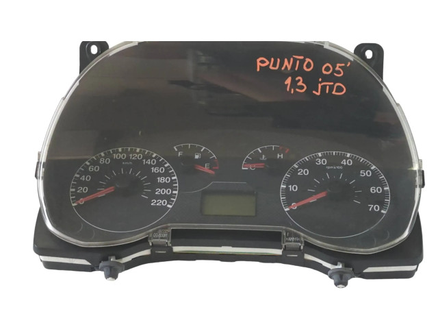 Přístrojová deska  Fiat Punto (188) 2005 51701537, 390271  