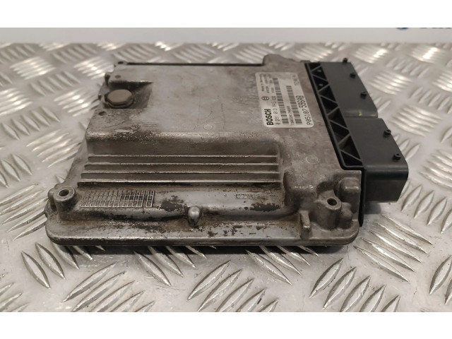 Блок управления двигателя 0281013845, 1039S20427   Jeep Patriot