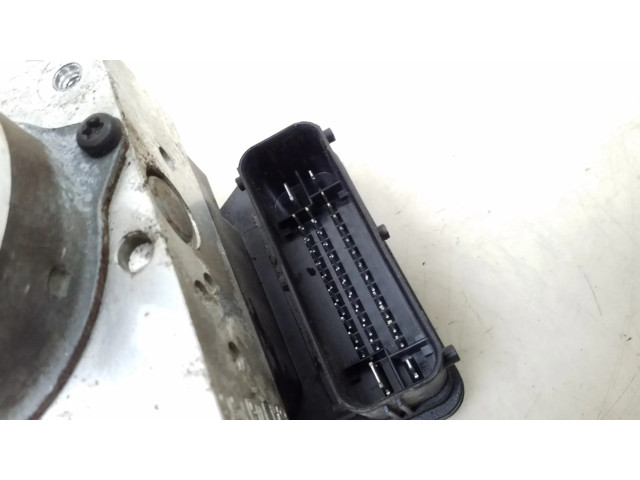 Jednotka ABS 589203Z510   Hyundai i40 2014
