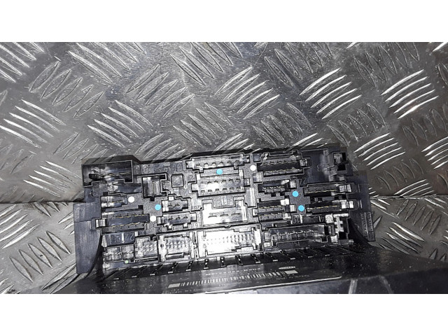 Блок предохранителей 2035454501   Mercedes-Benz CLC CL203    