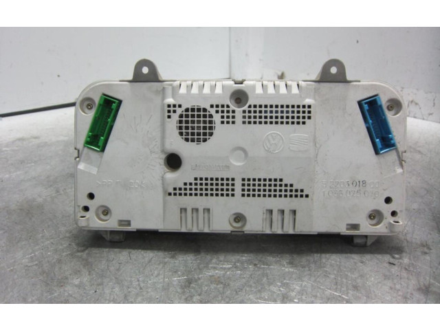 Přístrojová deska  Volkswagen Lupo  5220301800  