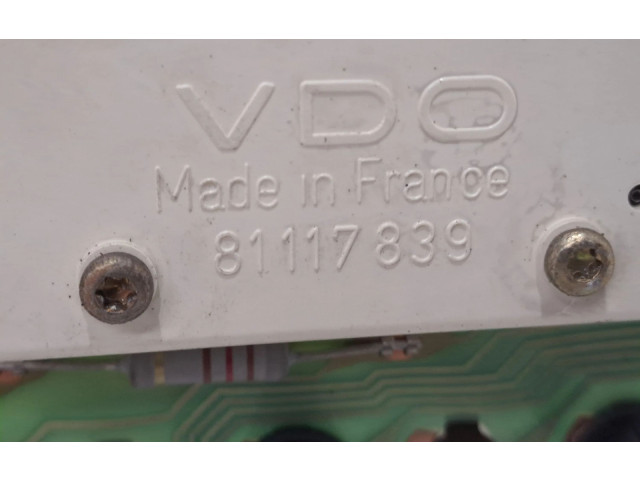 Přístrojová deska  Peugeot 106 1997 81117839, VDO  