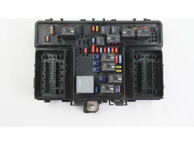 Блок предохранителей  F2GT14A067LD, F80B14B192AA   Ford S-MAX    