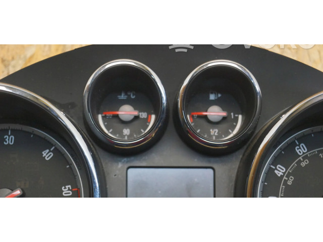 Přístrojová deska  Vauxhall Astra J 2010 13387202  