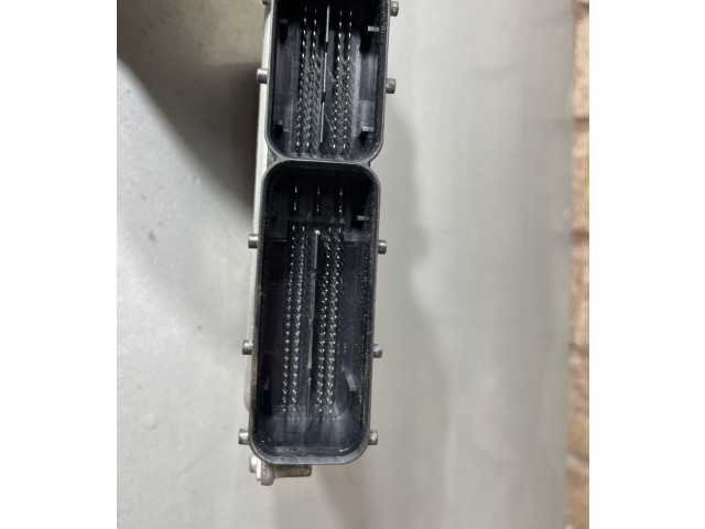 Řídící jednotka 04B907445, 28459901   Skoda Fabia Mk3 (NJ) 2018