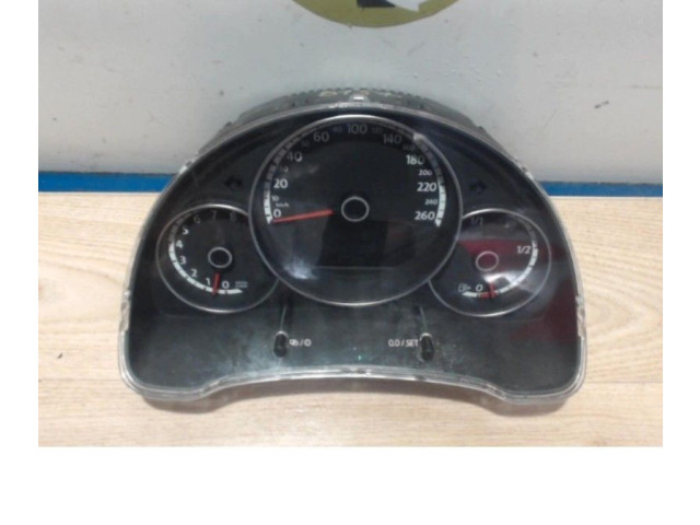 Přístrojová deska  Volkswagen Beetle A5 2013   