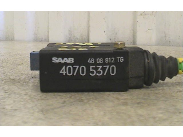 Zámek zadních dveří 4808812, 40705370   Saab 9-5 1999