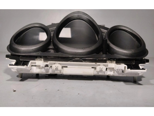 Панель приборов MM0038001   Mitsubishi Colt CZ3       