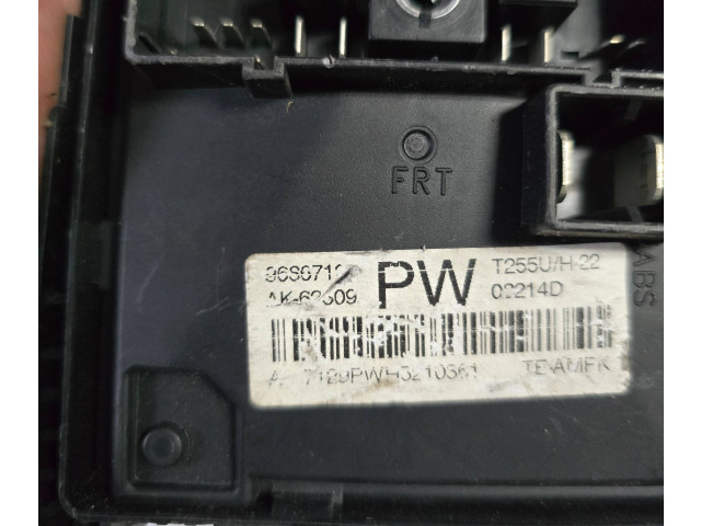   Pojistková skříňka 96867129, T255HH22   Chevrolet Aveo 2010