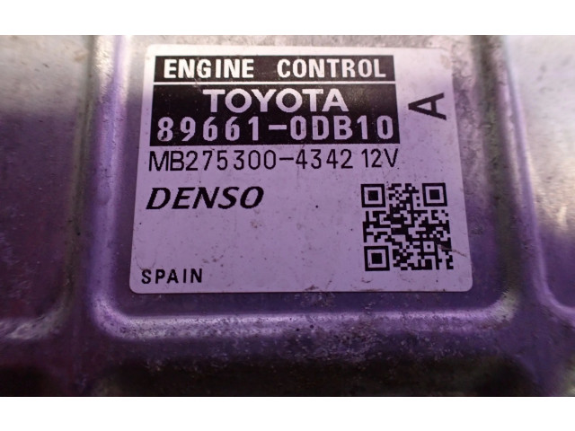 Блок управления 89661-0DB10, 89661-0DB10   Toyota Yaris