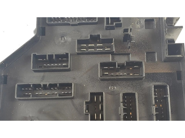   Pojistková skříňka 9128826000   Hyundai Santa Fe 2000