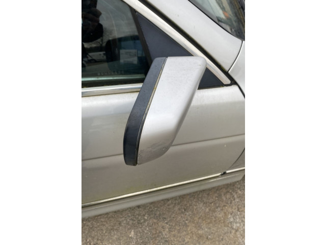 Zpětné zrcátko  BMW 5 E39 2000  51168266608  