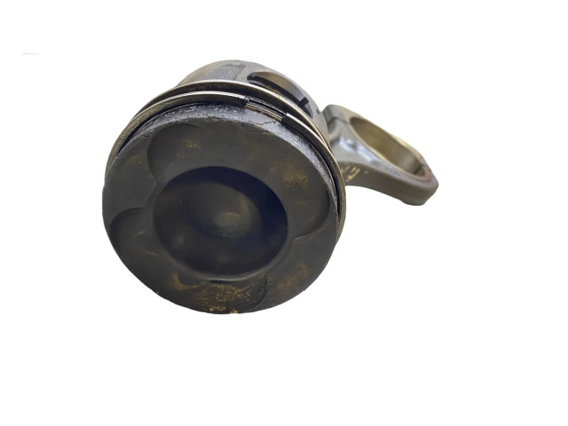 Píst M642, OM642   Mercedes-Benz E W212  pro naftový motor 3.0 OM 642.850 CDi