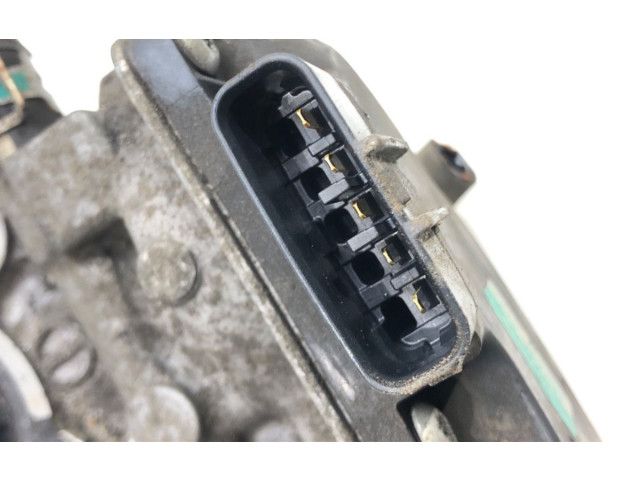Клапан EGR 25800-33011   Toyota Yaris
