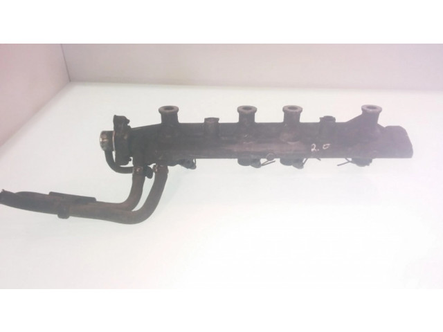 Vstřikovací lišta 857013   Renault Laguna I  pro benzínový motor 2.0  
