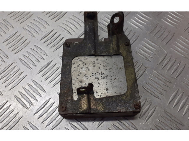 Блок подушек безопасности    Toyota Corolla E120 E130