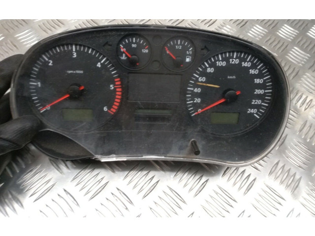 Přístrojová deska  Seat Leon (1M) 2000 W01M0920821B  