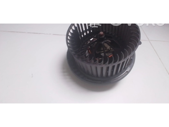 Вентилятор печки 3C1820015Q, CZ0160600868   Volkswagen Tiguan