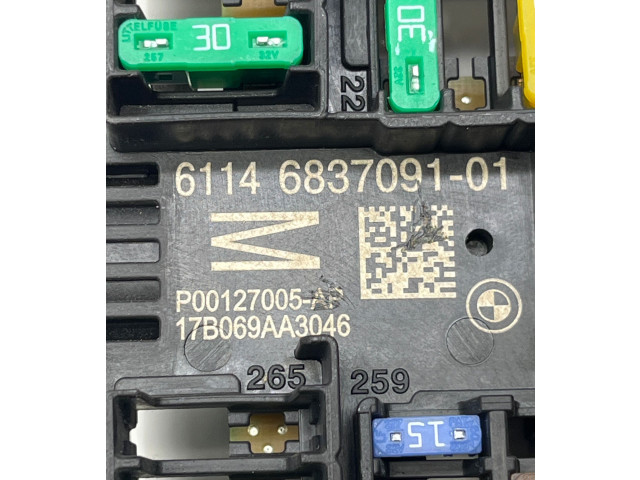Блок предохранителей 6837091, 17B069AA3046   BMW 5 G30 G31    