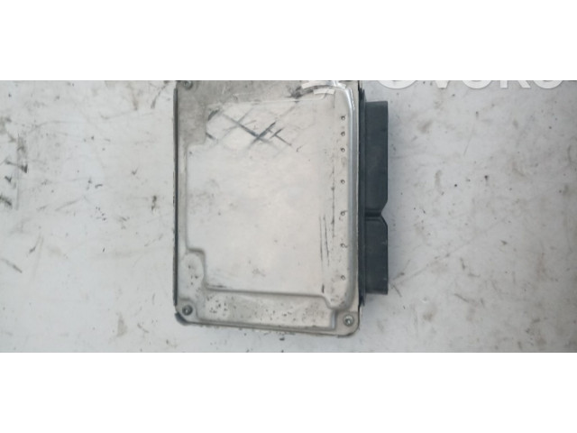 Блок управления впрыском 03E906033T, 03E906033T   Volkswagen Polo
