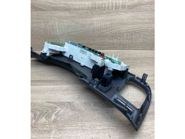 Дисплей    8395028120, 0559005350   Toyota Previa (XR30, XR40) II