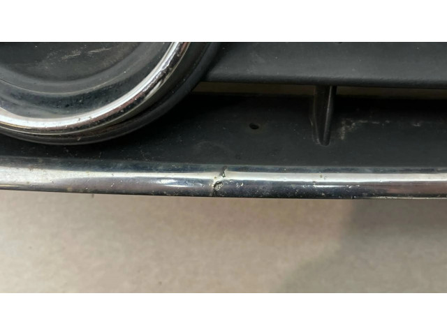 Передняя решётка Audi A3 S3 8L 1996-2003 года 8L0807683      