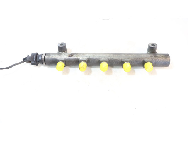 Vstřikovací lišta 0445214174   Opel Antara     