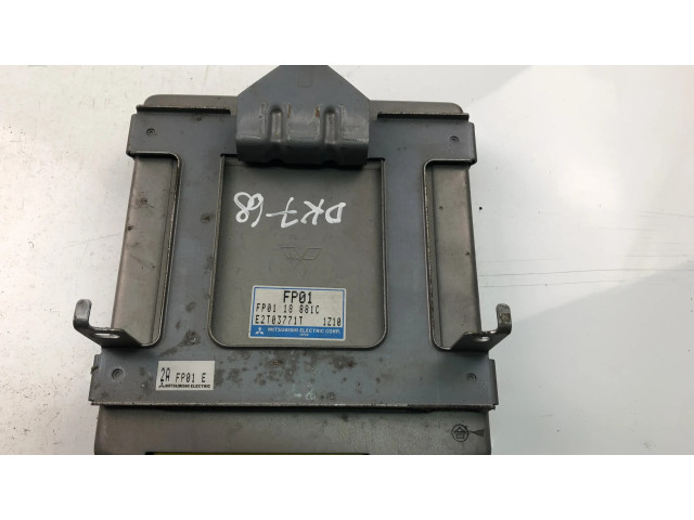 Řídící jednotka FP0118881C   Mazda 626 2000