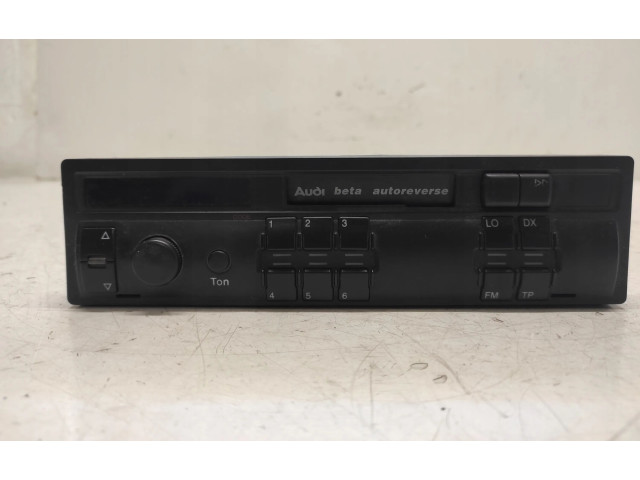 Радио/ проигрыватель CD/DVD / навигация    Audi  A4 S4 B5 8D  1994 - 1999 года