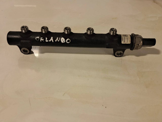 Vstřikovací lišta 96868901, R9144Z300A   Chevrolet Orlando  pro naftový motor 2.0  