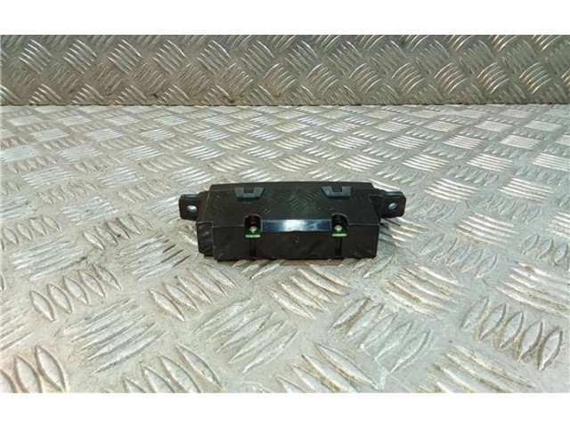 Дисплей    68260JD92A, P10075A7711000   Nissan Qashqai