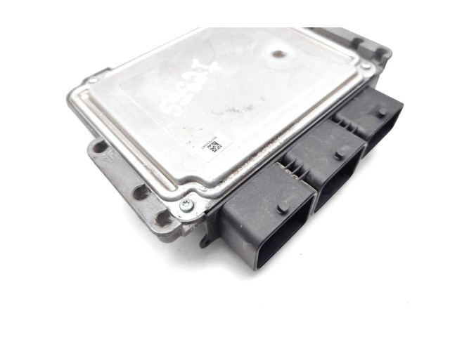 Řídící jednotka 9677013180, 0281017333   Citroen C3 Picasso 2011