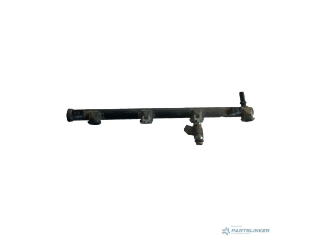 Vstřikovací lišta 8200139674   Dacia Duster     