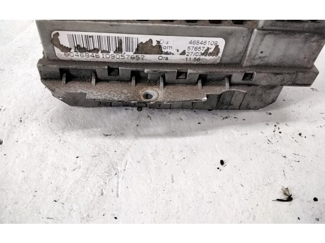 Блок предохранителей 46846109, 192A1000   Fiat Stilo 2003