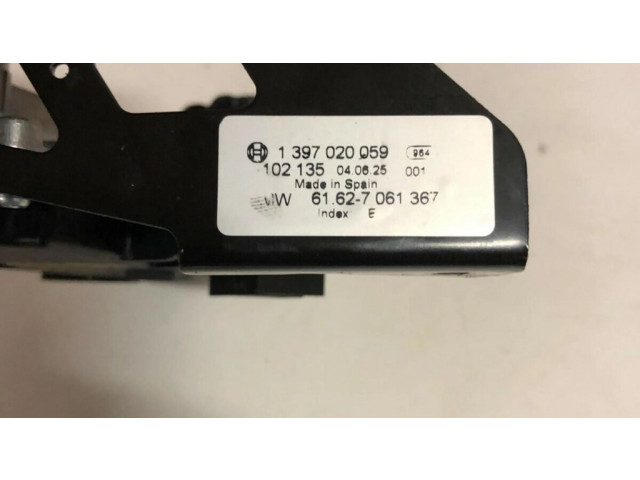 Моторчик заднего дворника 7061367, 0390201597    BMW 5 E60 E61