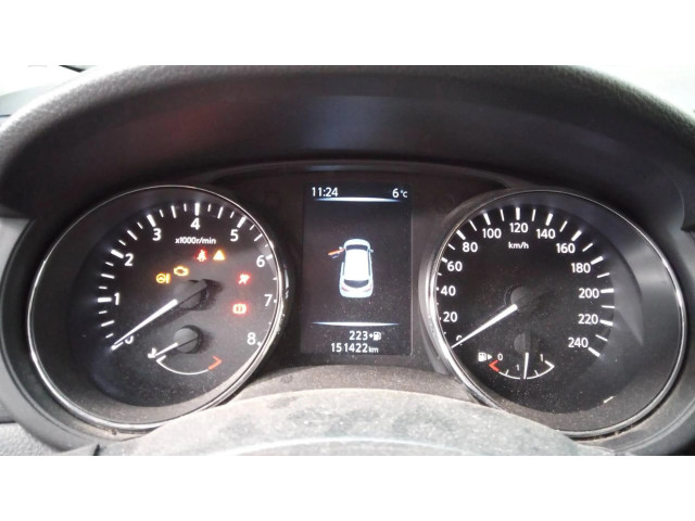 Přístrojová deska  Nissan Pulsar 2014 3ZL0BQYGQ, E3-B4-31-2  