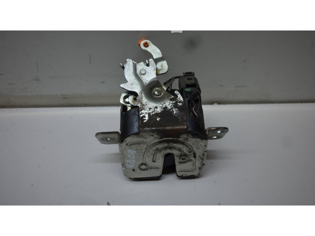 Замок багажника     Mitsubishi Colt 2004 - 2008 года