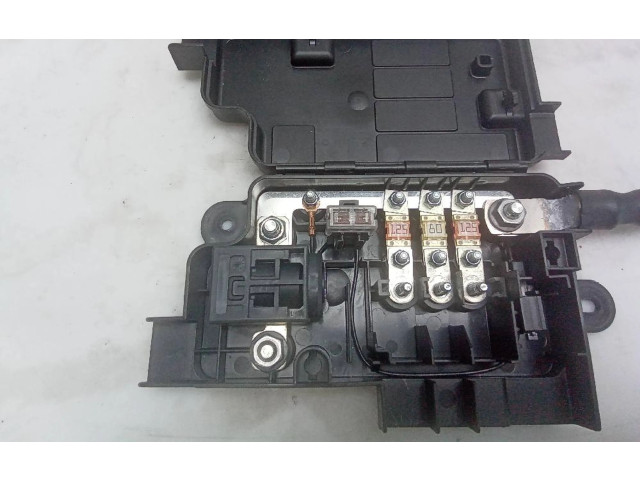   Pojistková skříňka 8V0937548   Audi RS3 2012