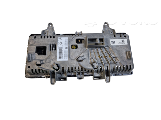 Přístrojová deska  Mercedes-Benz C W205 2021 A2059000449, A2059010021  