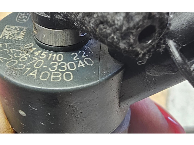 Vstřikovač 0445110227   Toyota Auris 150     