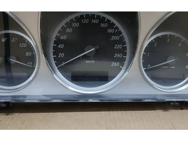 Přístrojová deska  Mercedes-Benz C W204 2010 A2049004100  