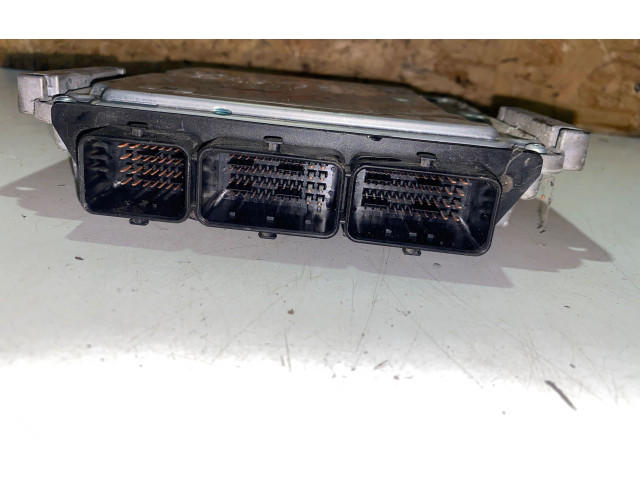 Блок управления двигателя 237103UH7A, 1039S43640    Nissan X-Trail T31