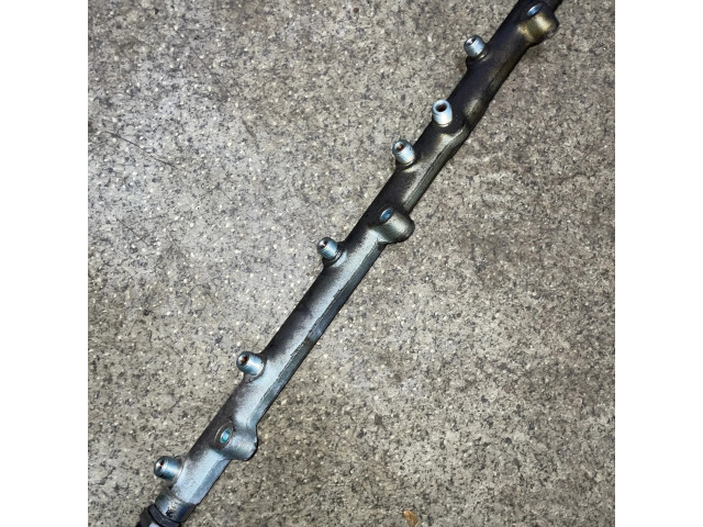 Vstřikovací lišta 0445216002   BMW 5 E39  pro naftový motor 2.0  