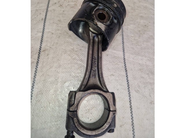 Píst 030149513A   Jeep Cherokee    - 